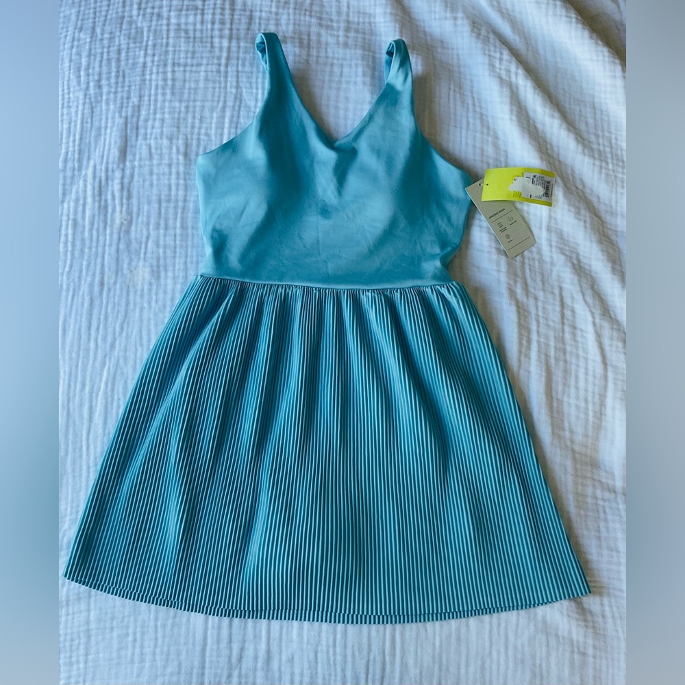 Girls Pleated Active Dress Large (10/12)
